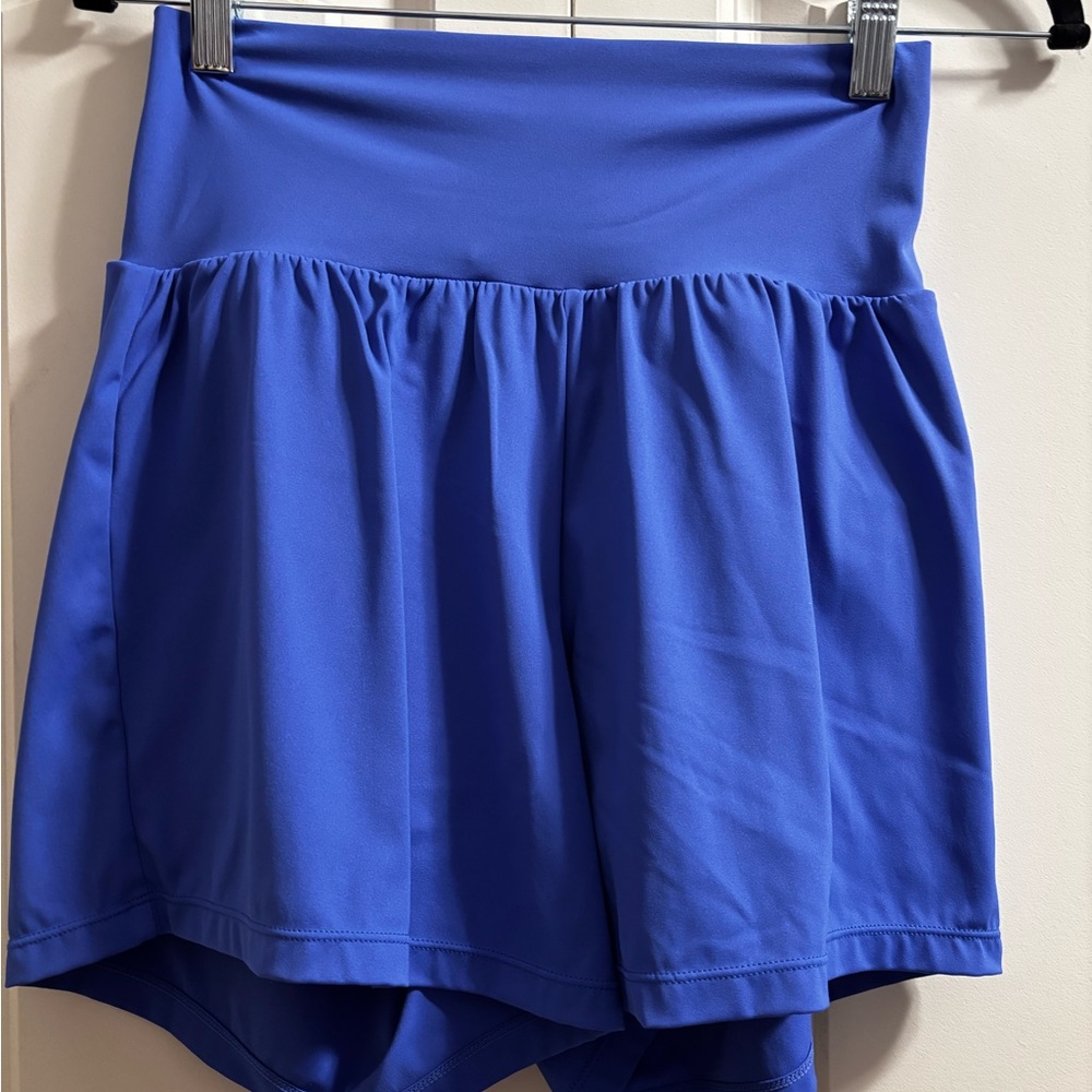HALARA Women's Halara shorts medium built in shorts